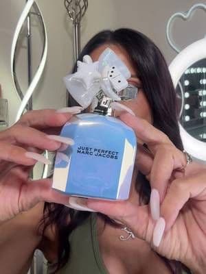 I am totally obsessed with Marc Jacobs NEW scent Just Perfect ! @MarcJacobsBeauty @Amazon #MarcJacobsBeauty #MJPerfect #gifted #amazon