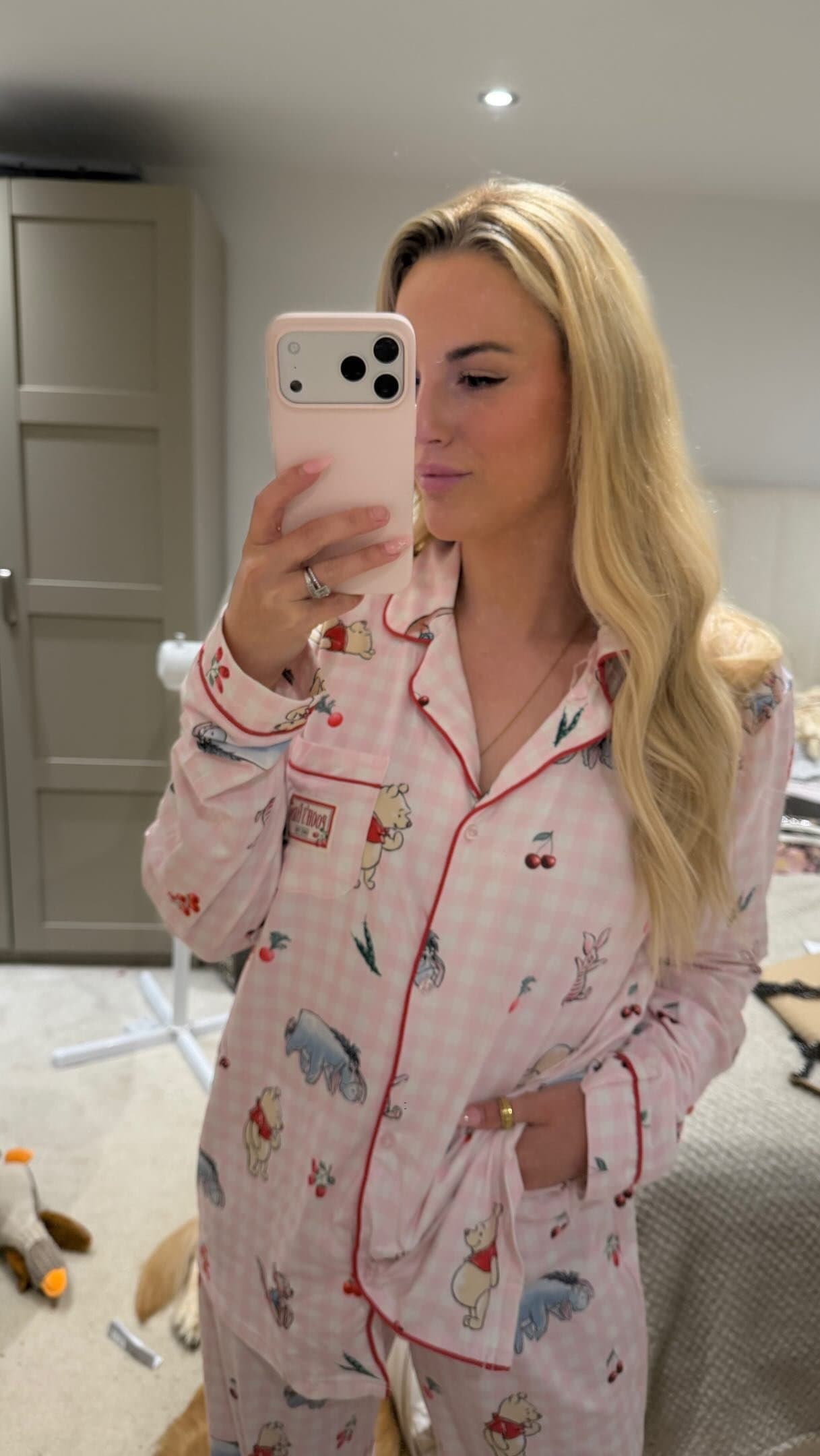 If your skin gets red, flushed, or angry the second it gets warm outside… you need this routine 🥵👇
I sat down to shar