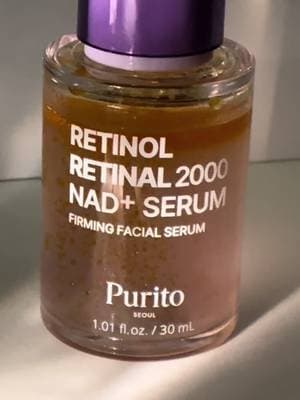 El PURITO Retinal 2000 NAD+ Serum es un suero anti-edad con retinal y NAD+ que ayuda a mejorar la firmeza de la piel, suavizar líneas finas y unificar la textura. Es un tratamiento potente que acelera la renovación celular y deja la piel con un aspecto más liso, luminoso y saludable.#tiktokshop #purito #skinxareroutine #retinal @PURITO SEOUL @purito_latam