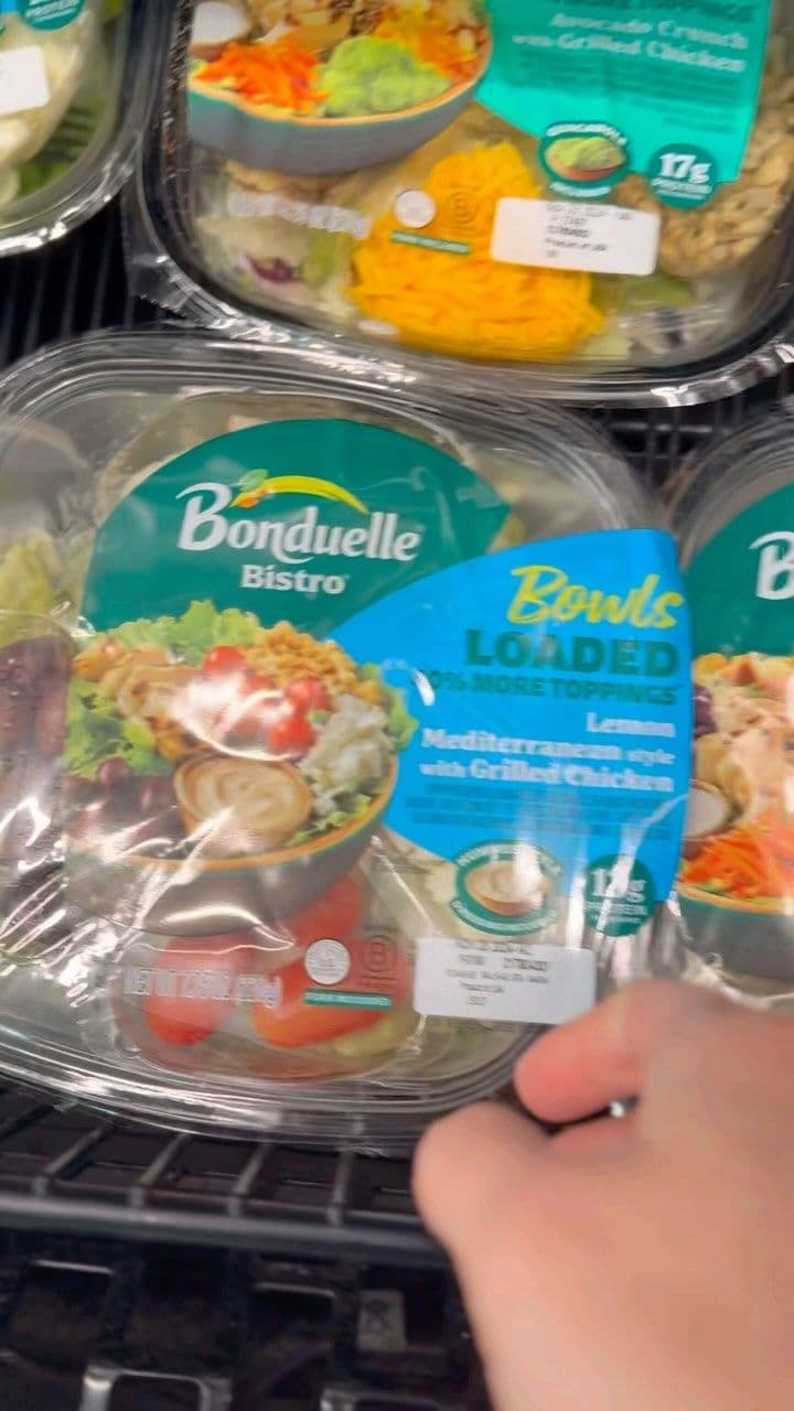 Get a load of this! 🌟 Ready to elevate your lunch game? Say hello to the NEW Bistro Loaded Bowls from @bonduellefoods,