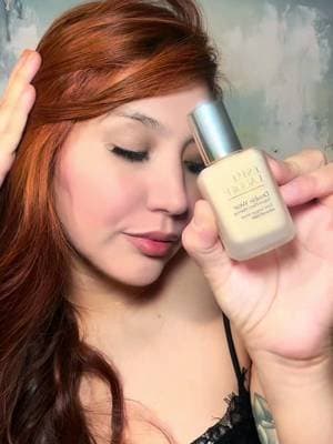 He aquí mi secreto to mejor guardado y SI, mi base es de @Estée Lauder x @CXS. Lo mejor es que puedes encontrar 57 tonos con pigmentos súper vibrantes que se adaptan perfectamente al tono de tu piel✨ #EsteeLauder #GiftedByEsteeLauder #DoubleWear #MadeForMore #communityxseen