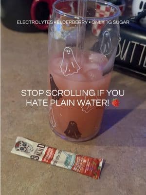 Trying to drink more water? ๐๐ง This @Taste Salud strawberry agua fresca drink mix makes hydration feel less like a chore and more like a treat. Refreshing, fruity, easy to mix, and perfect for busy days, errands, workouts, or everyday wellness! #dealsforyoudays #tiktokshopcreatorpicks #summerwins #dfyd #tastesalud