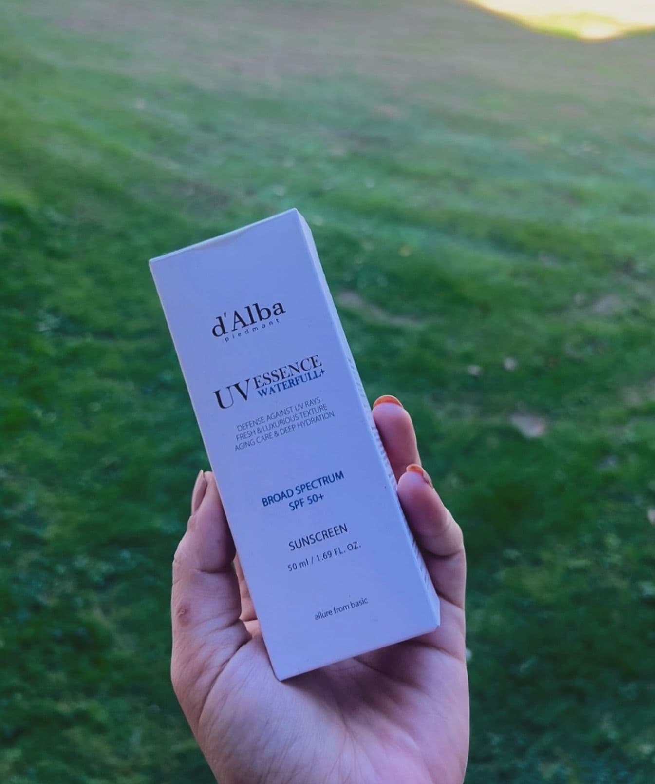 d’Alba Sunscreen? For me, it’s truly a moment of luxury meeting skincare. Have you tried the UV Essence Waterfull Sunscr