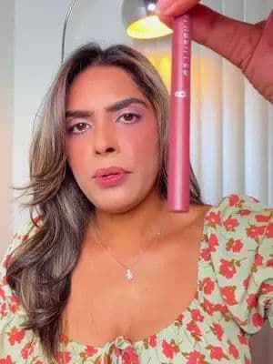 Okay this L'Oreal Blur Filler might actually be worth the hype. My pores literally disappeared and my makeup sat so smooth all day. And this lip liner? Chef's kiss, the combo is unreal. Thank you L'Oreal Paris for gifting me these, I'm obsessed. #LorealistarCA #BlurFillerDupe #WorthIt #LipLiner #giftedbylorealparis @influenster @L’Oréal Paris @Lorealistar