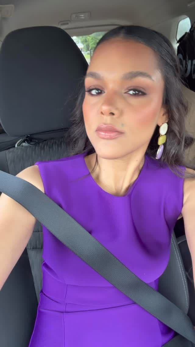Hola Hola Hola 👋🏻
Señores si quieren que su maquillaje le dure mas de 12 horas tienen que usar este infalible settin
