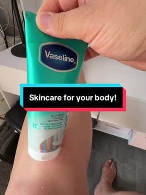 Love me a bit of @Vaseline #tiktokmademebuyit #skintok #skincare #vaseline