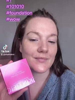 Flawless skin in under 60 seconds? 🤯 Testing the viral Skintific Cushion Foundation!
Get ready to upgrade your makeup routine with the Skintific Cover Glow Cushion Foundation! If you are looking for fantastic, buildable coverage that literally takes less than a minute to apply, this is your new go-to.
It glides on easily with just a few gentle pats, quickly evening out skin tone and effortlessly covering up redness. The lightweight formula leaves you with a gorgeous, natural finish that looks like your skin but better. Say goodbye to streaking or cakiness and enjoy a flawless, glowing complexion all day long.
Grab yours now by clicking the orange shopping cart link below!
#skintific #cushionfoundation #flawlessskin #makeuphacks #tiktokshop #glowyskin #tiktokshopfinds #beautytips #1 #tiktokmademebuyIt #makeupmusthave #viralproducts