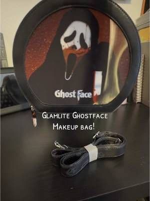 @Glamlite #glamlite #glamlitecosmetics #glamlitemakeup #bag #makeupbag #ghostface #ghostfacecollection #glamlitexghostface #tiktokshop #tiktokshopfinds #tiktokshopping #tiktokshopp #tiktokshoploveatfirstfind #tiktokshopspringsale #tiktokshopspringsale2025 #tiktokshopspringglowup #springtok