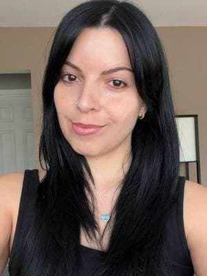 Tried the Native Cucumber & Mint shampoo + conditioner and it’s so refreshing. The scent is clean and light. It leaves my hair feeling soft, fresh and not weight down. #complimentary #GiftedByNative #NativeCucumberMintHairCare @influenster @Native