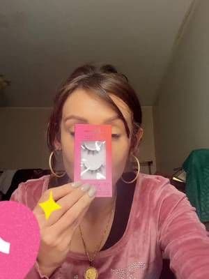 Game changer no glue needed eyelashes ##lillylashes##lillylashes@@Lilly Lashes ##meidu##hautdropsdnthelow##TikTokShop##TikTok##TikTokCreator##Beauty##Makeup##Eyelashes##NoGlueNeededEyelash##Wow##Amazing##Quality##SEO##GameChanger
