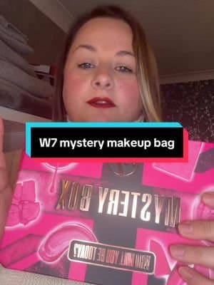 Amazing products for under £20! Quicj delivery too x @W7Makeup #tiktokmademebuyit #giftideas #spotlight #beauty #stockingfillers #makeup #christmas