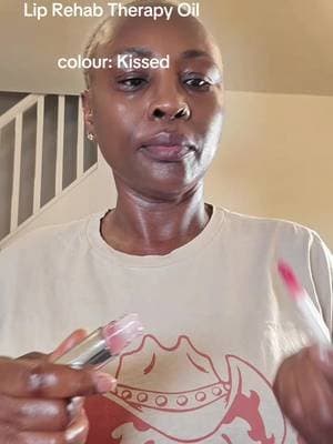 Lip oil worth having. Has a tint of colour that lasts for hours @Wonderskin 💋 #wonderskinuk #lipoil #liptint #beautifullips #tiktokmademebuyit