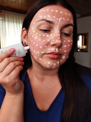 #Werbung • SPF protection + a natural skin tint in one easy step. • Gives your skin a healthy, radiant glow instantly. • Lightweight, breathable, and comfortable all day. • Evens out your complexion without looking cakey. • Perfect for busy mornings or a quick no-makeup makeup look. • This has become my everyday go-to for effortless, protected, glowing skin! @dalba_de #sonnenschutz #dalbasunscreen @dAlba.eu