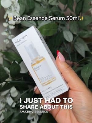 This essence from Mixsoon is mind blowing😍 so many benefits packed in one bottle ✨🙌🏽 Grabs your NOW is an amazing investment‼️ #mixsoonbeanessence #skincarereccommendations #latestinbeauty #tiktokmademebuyit #skincare101