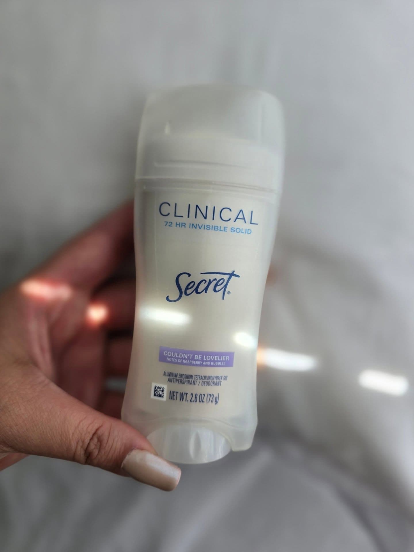 El amigo que en los últimos días me está ayudando con la transpiración y el mal olor💜
@secretdeodorant 🥰me encanta por