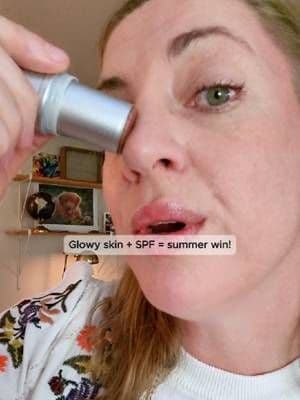 Get glowy, not cakey this summer. | Peter Thomas Roth FirmX Glow Sticks @peterthomasrothofficial #glowingcomplexion #summermakeup #skincaremakeup #blush #peterthomasroth #highlighterstick #bronzer #over40makeup #funinthesun #TikTokShopSummerTurnUp #dealsforyoudays #TTSLevelUp #tiktokshopjumpstart #ttsdelightnow #giftguide #tiktokshopcreatorpicks #tiktokmademebuyit #tiktokshopunboxing