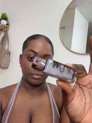 Soft lips, glossy finish, main character energy โจ๐ Obsessed with this lipglossโฆ the shine, the feel, everything. This one stays in the bag @JOOCYEE OFFICIAL ๐ค #L#LipGlossG#GlossyLipsbeautyfinds #tts #tiktokshop