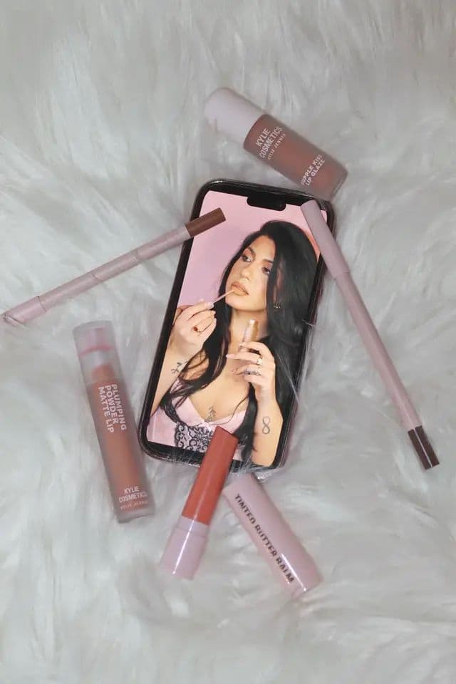 @Kylie Cosmetics #kyliecosmetics #kyliejenner #paccopr #makeup #pr