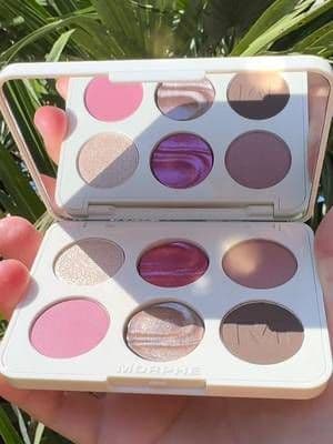 Pure Gorgeousness 🎨✨💖 I received this from Superdrug and Morphe to test and review. I really like this palette. The colours are stunning and work beautifully together. They blend with ease and sit smoothly on my eyelids. The shades are versatile enough for both daytime and evening looks. I was pleasantly surprised by how long the eyeshadow lasted without creasing. The packaging is lovely too – sturdy, stylish, and compact enough to slip into my bag for quick touch-ups or travel. @Morphe Cosmetics @Superdrug #ad #gifted #superdrugcustomercommunity #morphe #glow_with_ania