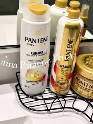 En esta temporada hay que brillar✨ más que nunca, y qué mejor que manteniendo nuestro cabello saludable🫧, así que les dejo esta rutina de cuidado capilar 💁🏼♀️ de @pantenecl @pantenelatino para darle ese Glow Up ⬆️ a su pelo con la mejor línea, ideal para cabello seco, dañado o tratado químicamente🫰🏻. Los invito a probarla y me cuentan los resultados😘. @For_Me @Pantene Latinoamérica #pelopantene #mascarillaspantene #publicidad #pelopantenefm #oleonutritivopantene