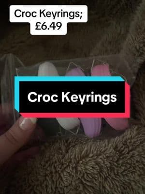 Croc Keyings๐คฉ #tiktokmademebuyit #TikTokShop #autumnwinter2023 #blackfridayearlydeals #blackfridaydeals #croc #crockeyrings