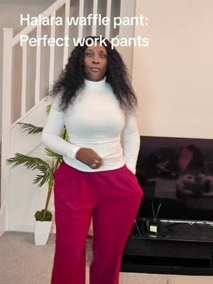This Waffle pant is very convenient, no squeezing or rumples, highwaisted, elasticated waistband @halara_uk #halara #wafflepant #workpant #noironing #tiktokmademebuyit