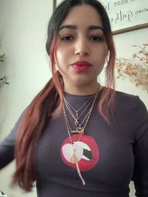 @elfcosmetics 🤍#elf #lipoil #girls #gynettem #makeup #influencer #foryoupage #viral #reposting #elfcosmetics #tiktoksho