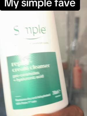 @SimpleSkincareUK Cream cleanser has always been a favourite in my routine, I love how hydrated it leaves my skin after cleansing, without stripping off anything. I can say it has repaired my skin barrier due to properties like Ceramides. It’s a must have. #SimpleSquadUK #SIMPLESQUADFAVES #AD #skincare #fyp