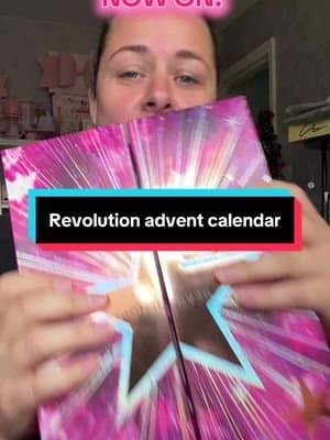 This advent calendar by @Makeup Revolution is fab! I’m about to upload the full review video! I had so much fun! #tiktokmademebuyit #blackfriday #adventcalendar #christmasgift #christmas