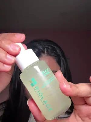 Biolage scalp sync oil to get ready instantly😍 @BIOLAGE @Lorealistar . . . . #lorealistarCA #scalpsyncreset #scalpsyncgrwm #GiftedByBiolage #moonah