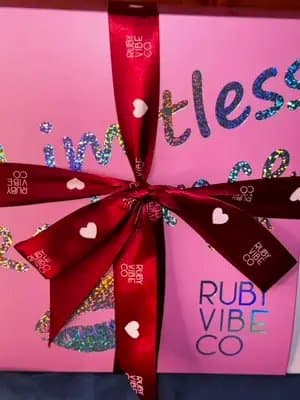 Unboxing ✨Soy embajadora de Ruby Vibe Co. Me envíos este precioso PR de bienvenida 😍🎉✨ Todo llegó súper cuidado, con una presentación increíble y productos que estoy deseando probar. ¡Estoy emocionada por compartir mi experiencia con ustedes! 🎉🎉🎉✨✨✨✨😍🌻🦋 @Ruby Vibe Co #rubyvibecoambassador #rubyvibeco #pr #unboxing #skincare