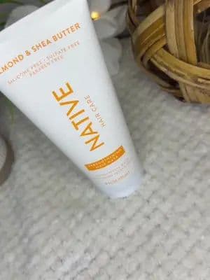 I recently tried the Native Almond & Shea butter Strengthening hair mask and itโs become a great addition to my hair routine. The texture is rich and creamy,and it makes my hair feel instantly softer after just one use. #complimentary #GiftedByNative #almondsheabutterhairmask @influenster @Native