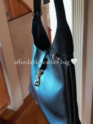 Affordable leather bag in time for Mother’s Day! @CLUCI #Brooklyn #hobobag #everydaybag #pursetok #tiktokmademebuyit