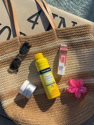 #AD just what I needed for a day by the pool @Neutrogena ☀️💦 @Walmart #neutrogena #skincare #beauty #poolday