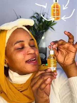 Am I the only one who suffers with dark spot and pigmentation This is my new Nighttime Skincare Routine with @Himalaya Wellness South Africa ‘s Dark spot serum which literally is going to solve that one stubborn skin problem, dark spot and pigmentation. The serum has 2% Niacinamide, 10% glycolic which help reduce dark spots. Click the link to get 30% off discount available 30 July-16 August. 🔗 https://himalayawellness.co.za/pages/search-results-page?q=dark+spot+clearing+turmeric+face #besurewithyourskin #himalayatumeric #gifted #darkspot #skincare