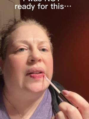 thought it was just going to be shiny… why do my lips look like THIS?! 👀✨ The subtle tingle + that Dolly shimmer?? Yeah… I get the hype now. If the cart is still there, don’t wait. #tiktokshopspringglowup #tiktokshopstockup #lipgloss #plumpinggloss #buxom @buxomcosmetics