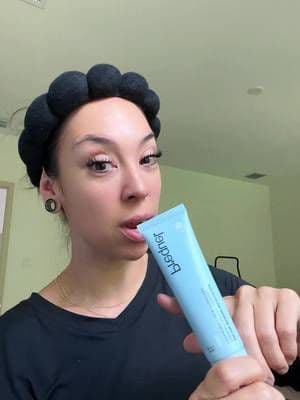 This prequel stuff is legit. Love that it doesn’t strip my skin! It’s a win! #prequel #tiktokshopcreatorpicks #skincare #ttsbeautybesties