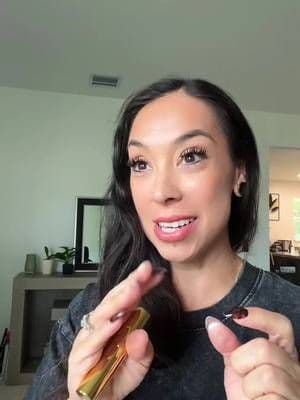 @Laura Geller Beauty made some really good colors for this jelly balm! I got the color Coco-motion and I love it! #jellybalm #lauragellerjellybalm #lipsticks #tiktokshopcreatorpicks