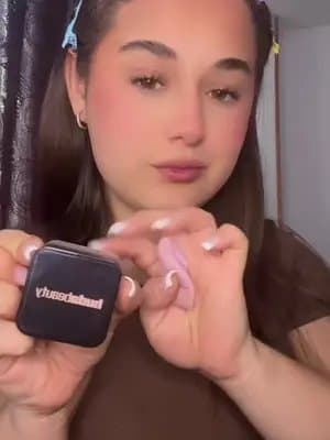@Huda Beauty #AD #Easybake #hudabeauties ¿Efecto filtro sin usar filtros? ✨ Así consigo un acabado suave, con efecto aerógrafo y una piel que luce impecable gracias a Easy Bake Loose Powder. ¡Miren la transformación! Si quieren probarlo, pueden encontrarlo en el enlace de mi biografía. 💖