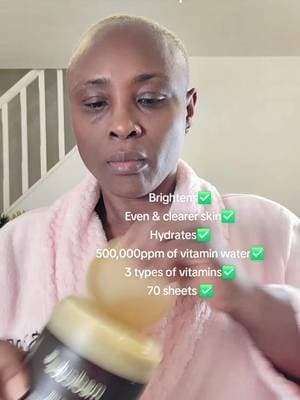 I love how the Deep VitaC pads instantly hydrate and brighten up my skin. This is a keeper @medicube UK @medicube global #medicube #unevenskin #brightskin #glowup #tiktokmademebuyit