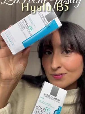 ✨ Piel hidratante, matificante y lista para maquillaje 💙 Estoy probando la nueva rutina Hyalu B5 de La Roche-Posay y amé cómo deja mi piel: hidratada, suave y con menos brillo durante el día ✨ El sérum ayuda con las antiarrugas gracias a sus 4 tipos de ácido hialurónico, mientras el gel matificante controla la grasa y funciona perfecto antes del makeup 😍 Y obvio terminé con protector solar para completar la rutina ☀️ @La Roche-Posay #larocheposayskincare #publicidad #hyalub5fmcol