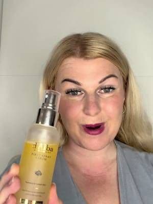 #werbung d’Alba Piedmont Germany 🌟 INSTANT HYDRATION w/ FIRST SPRAY SERUM 🌟 mit Truffle Glow. Ich liebe es! @dalba_de #dalbasprayserum #truffleglow