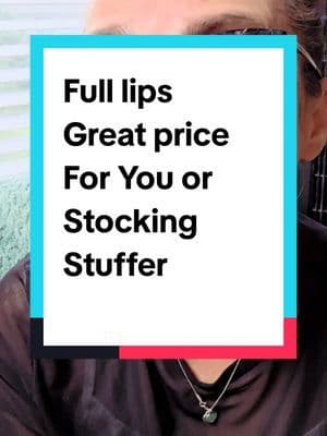 Catch some soft smooth full lips with Neutrogena Hydroboost Lip oil! #creatorsearchinsights #ttsmidwest #tiktokshopblackfriday