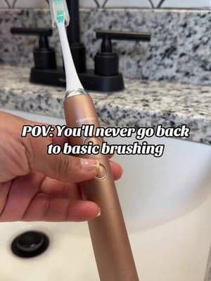 If your teeth never feel fully clean, a 40,000 VPM sonic electric toothbrush with 8 brush heads and wireless charging is the upgrade you've been missing. #electrictoothbrush #oralcareupgrade #aquasonicvibeseries #tiktokshopspringglowupsale #aquasonictoothbrush @AquaSonic