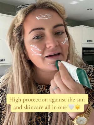 Glowy skin + SPF protection in one ☀️💚 This TRUECICA Aqua Calming Suncream by @SOME BY MI UK is honestly perfect for everyday wear 🌿 SPF 50+ PA++++ protection while still feeling super lightweight and refreshing on the skin. ✨ Calms irritated skin ✨ Hydrating without feeling greasy ✨ Leaves your skin looking fresh and glowy ✨ Contains Niacinamide to help brighten and even skin tone ✨ Sits beautifully under makeup No heavy sticky sunscreen feeling… just protected, healthy-looking skin 💫 #summer #sunscreen #sunprotection #summeressentials #tiktokmademebuyit