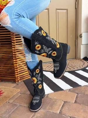 My daughter loves cowgirl boots 😍 these are the cutest! #cowgirlvibes #boots #cowgirlboots #tiktokshopcreatorpicks #ttsfashionfam
