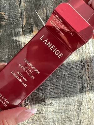 Laneiga lip tint comes in this cute juice box. It comes in many other colors. It’s very hydrating and makes your lips look healthier. #beautyhacks #beautytips #liptint #lipgloss #tiktokmademebuyita1