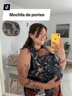 El otro día os mostré cómo colocar el porteo de fular y hoy de la mano de @Momcozy Official os muestro el porteo de moch