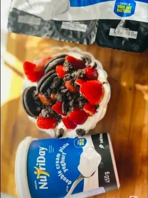 Whipping up the most decadent, creamy dessert using my absolute favorite! 🍓✨ NutriDay Double Cream Plain Yogurt ✨ @NutridaySA @Checkers South Africa @Checkers_Sixty60 #NutriDay #NutriDayPlain #NewNutriDayPlain #AD