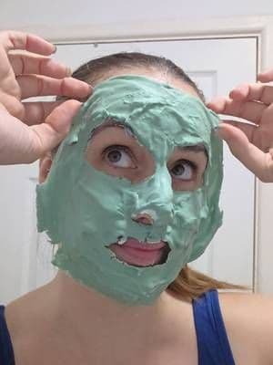 AD | Affiliate 💚 This has to be one of the most satisfying face masks I’ve ever peeled off! The Dr. Ceuracle Expert Spirulina Cooling Modeling Mask felt beautifully cooling while it set, and my skin felt calm, soft and refreshed afterwards. Mixing it up made it feel like a proper little facial at home too. Product linked below. @Dr.Ceuracle Official #drceuracle #kbeauty #ugc #skincareroutine #tiktokshop